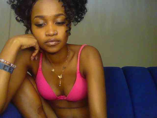 Sierraxoxox webcam