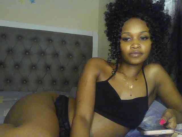 Sierraxoxox webcam