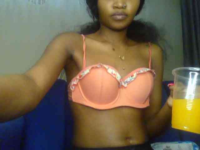 Sierraxoxox webcam