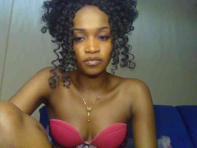 Sierraxoxox webcam