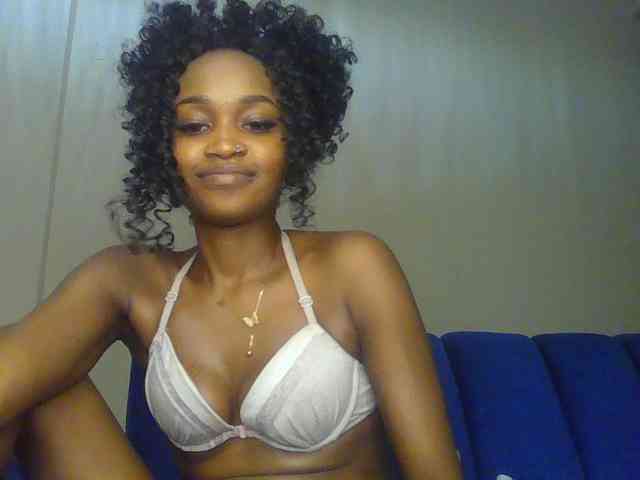 Sierraxoxox webcam