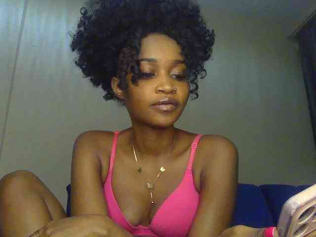 Sierraxoxox webcam