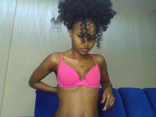 Sierraxoxox webcam