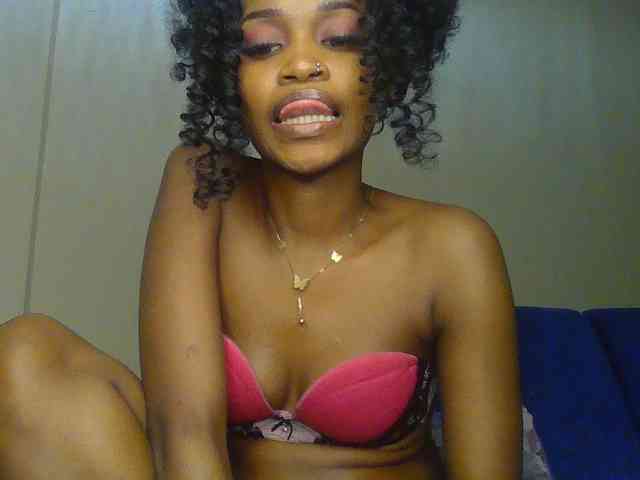 Sierraxoxox webcam