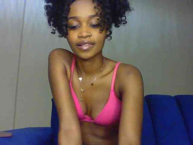 Sierraxoxox webcam