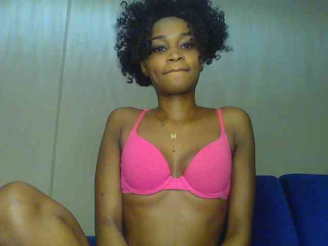 Sierraxoxox webcam