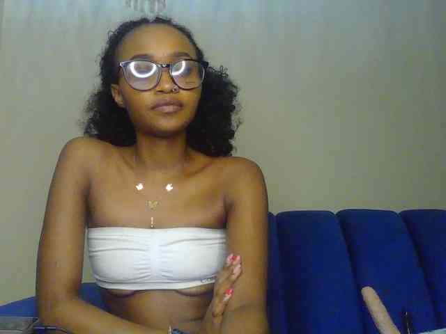 Sierraxoxox webcam