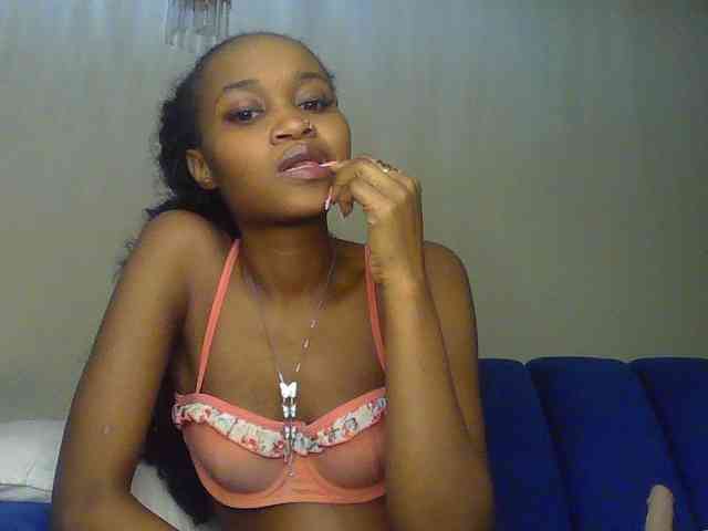 Sierraxoxox webcam