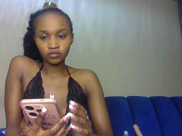 Sierraxoxox webcam