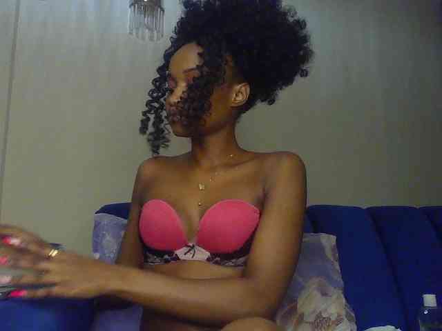 Sierraxoxox webcam