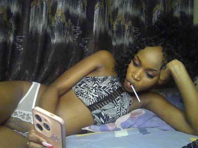 Sierraxoxox webcam