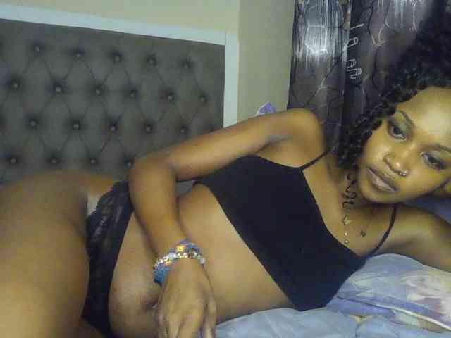 Sierraxoxox webcam