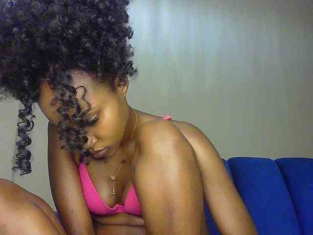Sierraxoxox webcam