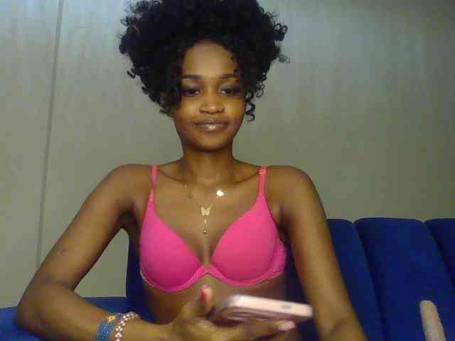 Sierraxoxox webcam