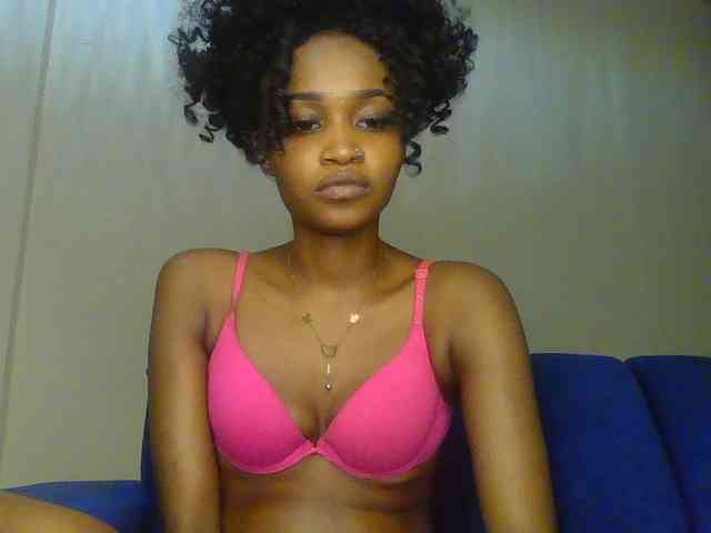 Sierraxoxox webcam