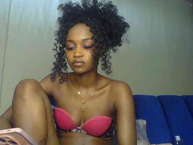 Sierraxoxox webcam