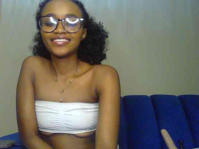 Sierraxoxox webcam