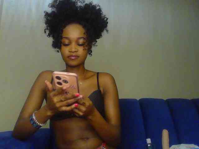 Sierraxoxox webcam