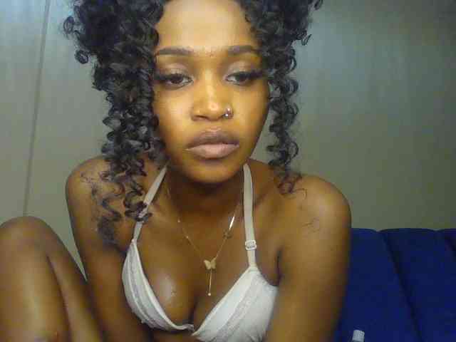 Sierraxoxox webcam