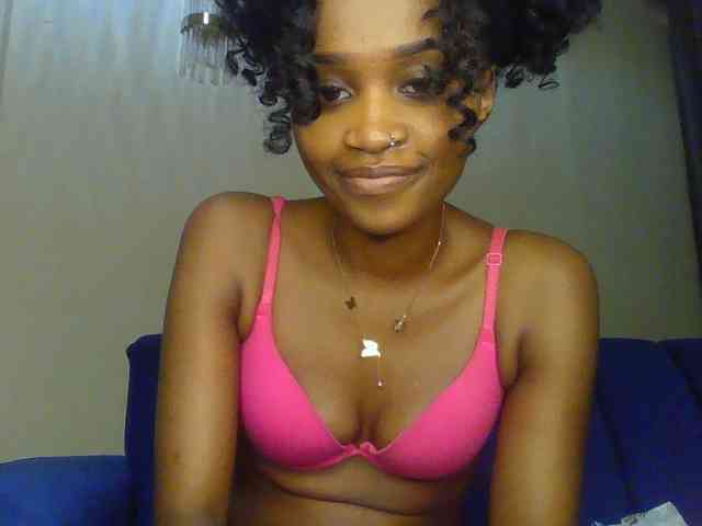 Sierraxoxox webcam