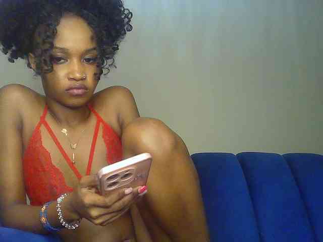 Sierraxoxox webcam