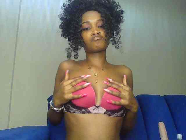 Sierraxoxox webcam