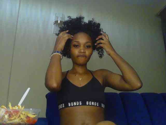 Sierraxoxox webcam