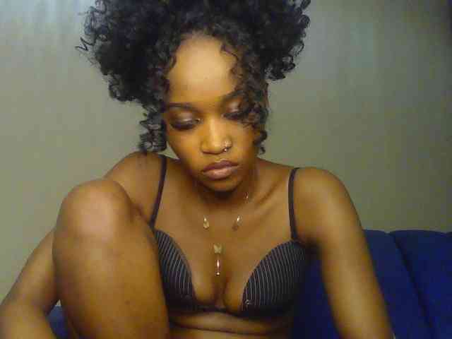 Sierraxoxox webcam