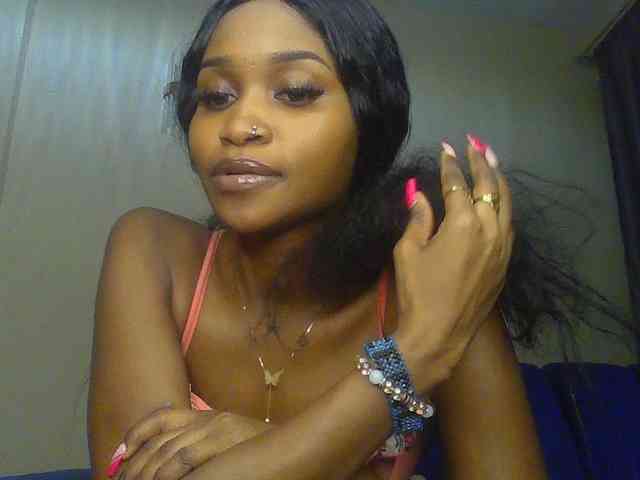 Sierraxoxox webcam