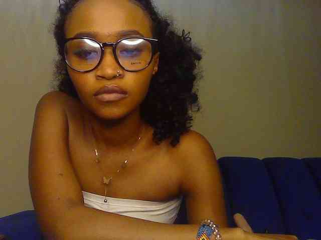 Sierraxoxox webcam