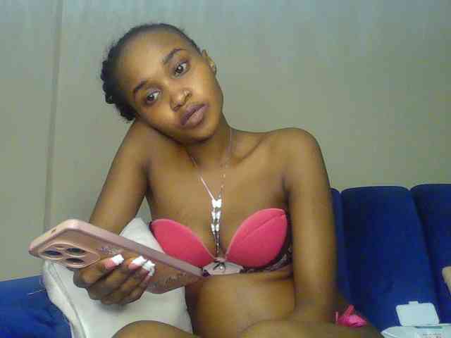Sierraxoxox webcam