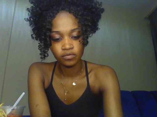 Sierraxoxox webcam