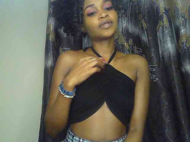 Sierraxoxox webcam