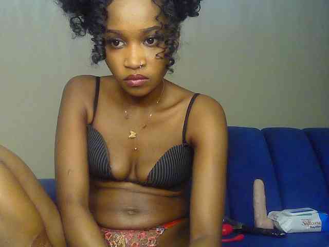 Sierraxoxox webcam