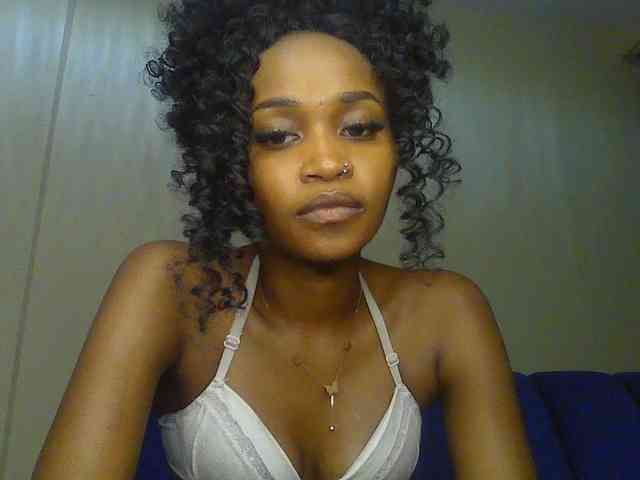 Sierraxoxox webcam