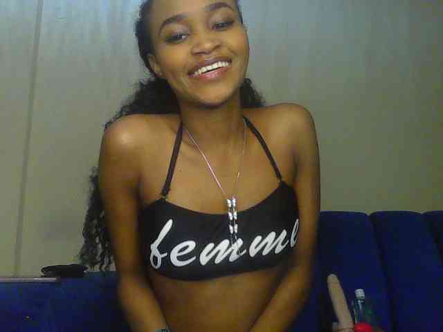 Sierraxoxox webcam