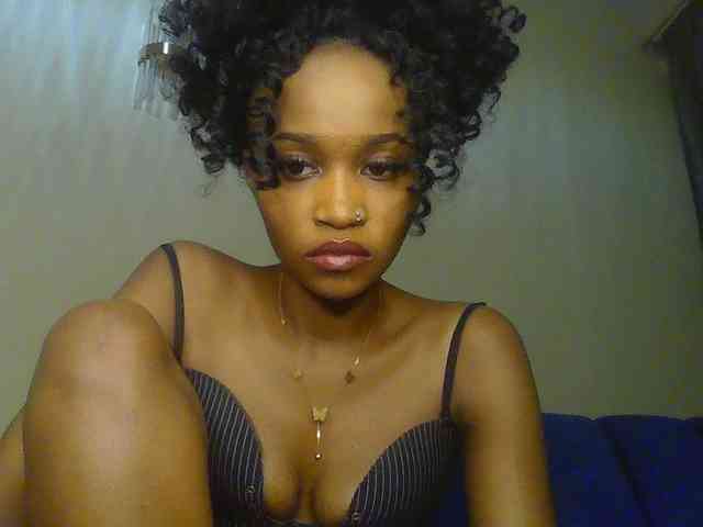 Sierraxoxox webcam