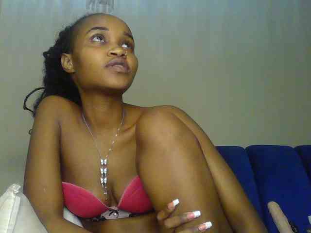Sierraxoxox webcam