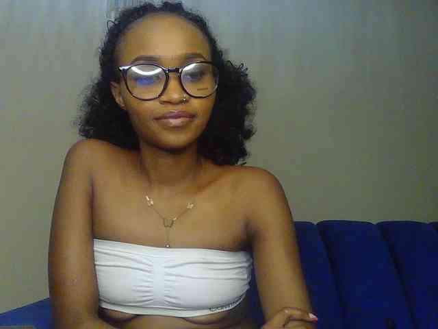 Sierraxoxox webcam