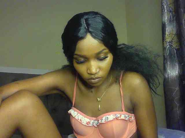 Sierraxoxox webcam