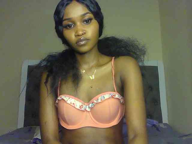 Sierraxoxox webcam