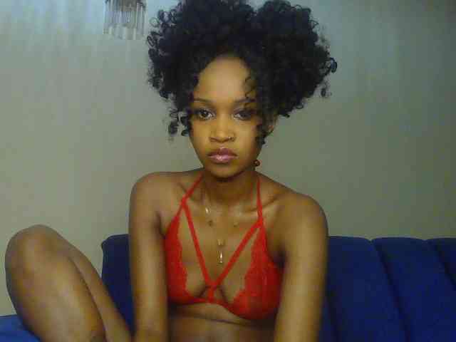 Sierraxoxox Live Webcam on BongaCams