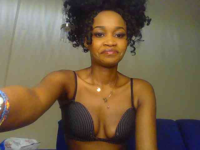 Sierraxoxox webcam