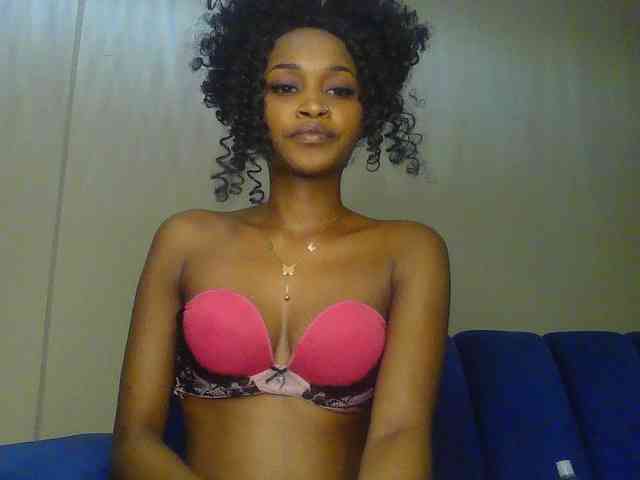 Sierraxoxox webcam