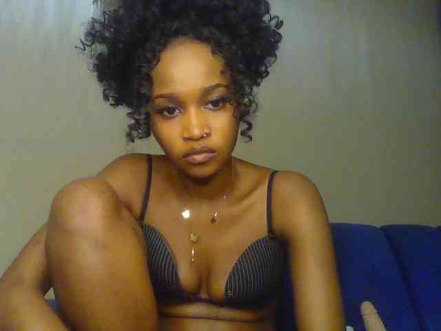 Sierraxoxox webcam