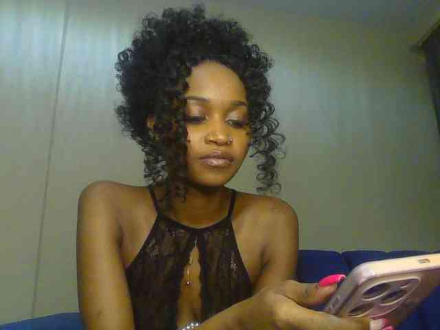 Sierraxoxox webcam