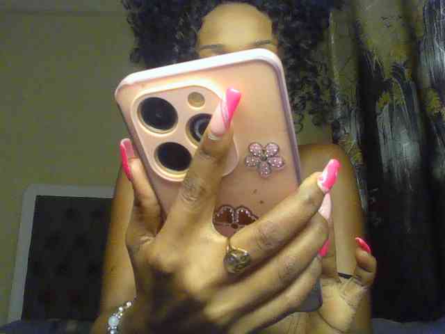 Sierraxoxox webcam
