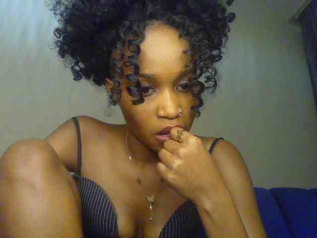 Sierraxoxox webcam