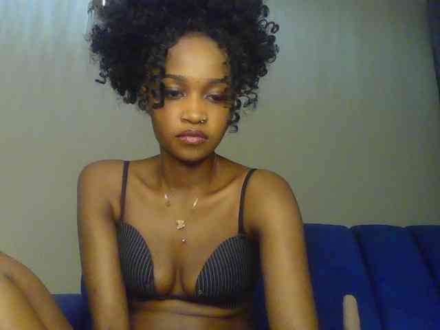 Sierraxoxox webcam