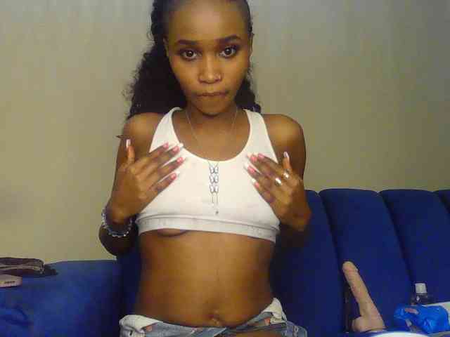 Sierraxoxox webcam